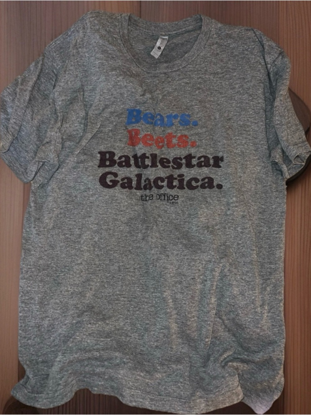 The Office "Bears. Beets. Battlestar Galactica."  Gray Tee size Large #454
